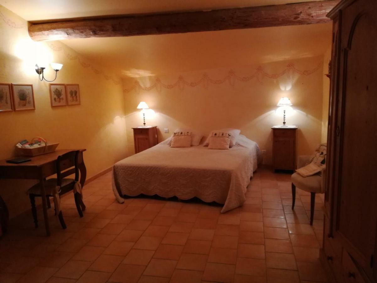 Bed and Breakfast La Capucine Lagnes Экстерьер фото